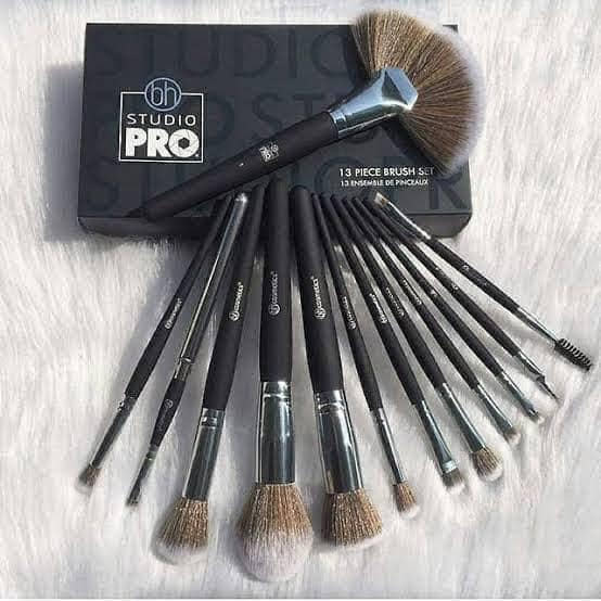 STUDIO PRO set 13 makeup brushes