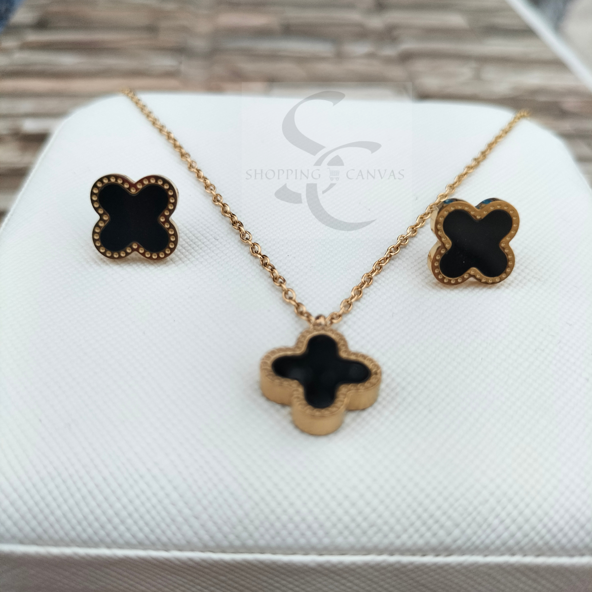 Van Cleef Clover Necklace with matching stud earrings