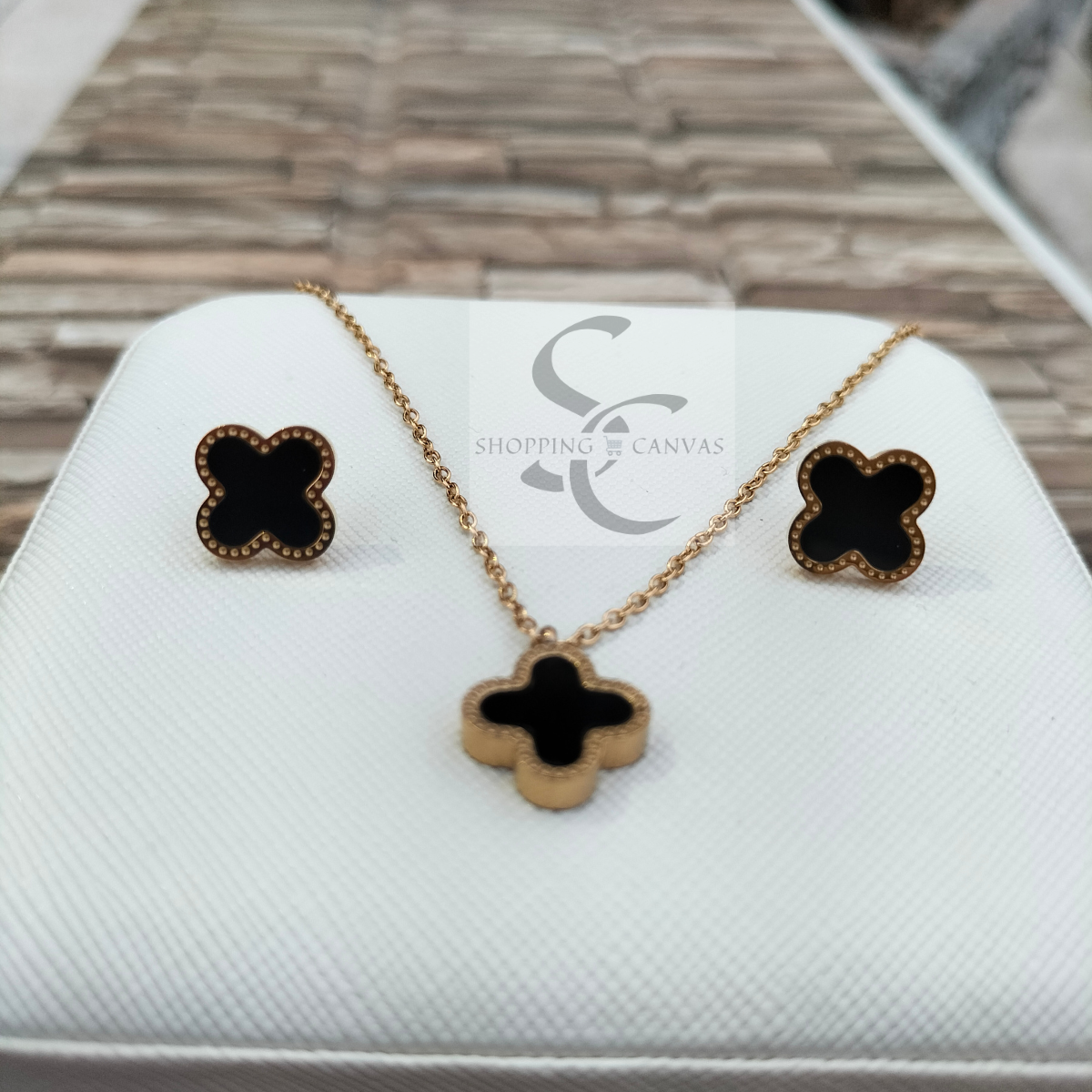 Van Cleef Clover Necklace with matching stud earrings