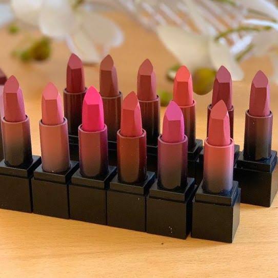 Huda Matte 12 Pcs Bullet Lipstick Set